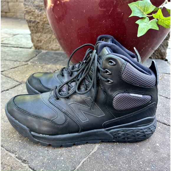 New Balance Men\'s Fresh Foam Paradox waterproof sneaker boots size 11D main image 5